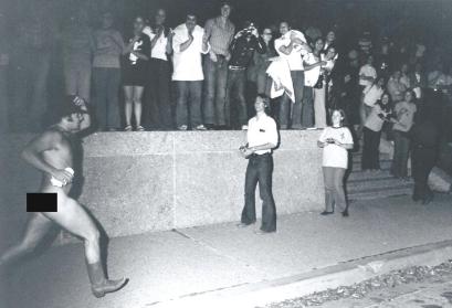 Streaking.1974.Streak In Texan Streaker