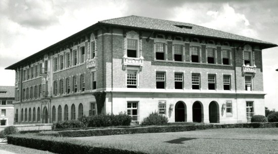 garrison-hall-1930s